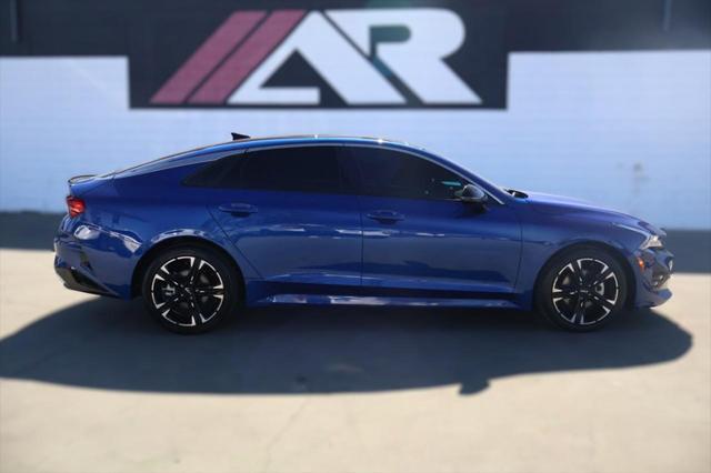 2022 kia k5 gt-line