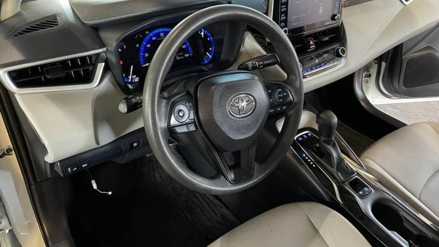 2021 toyota corolla hybrid le