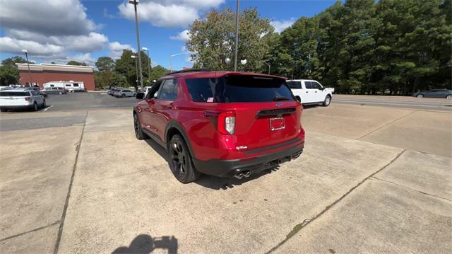 2022 ford explorer st