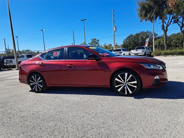 2022 nissan altima sr fwd