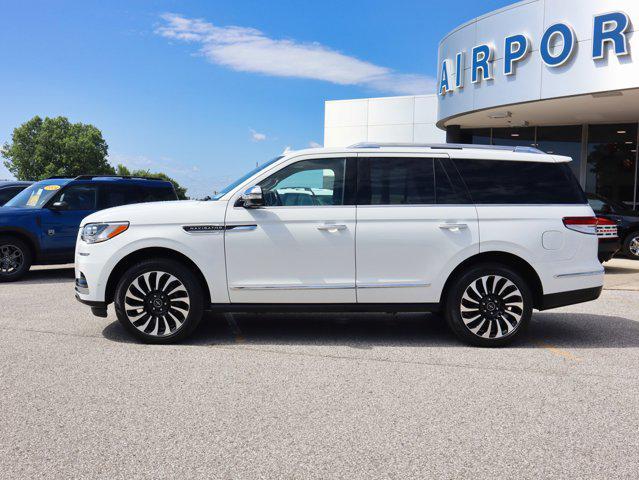 2022 lincoln navigator black label