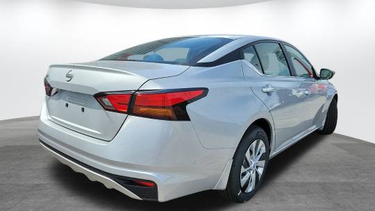 new 2024 nissan altima 2.5 s fwd