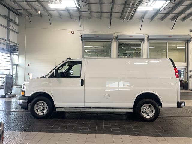 2022 chevrolet express 2500 rwd 2500 regular wheelbase wt