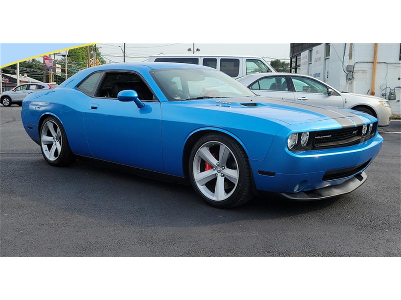 2010 dodge challenger srt8