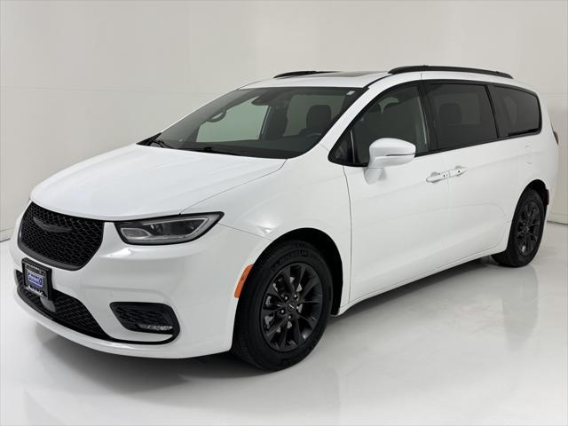 2021 chrysler pacifica touring l