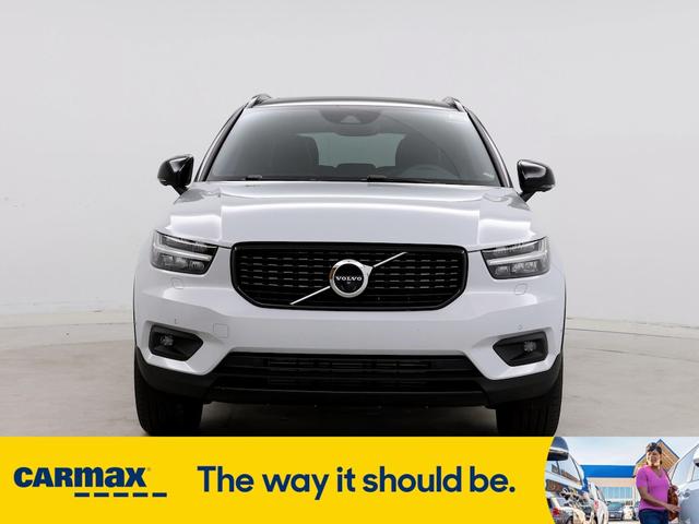 2022 volvo xc40 t5 r-design