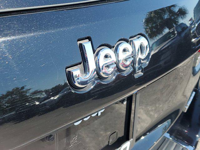 2021 jeep grand cherokee limited x