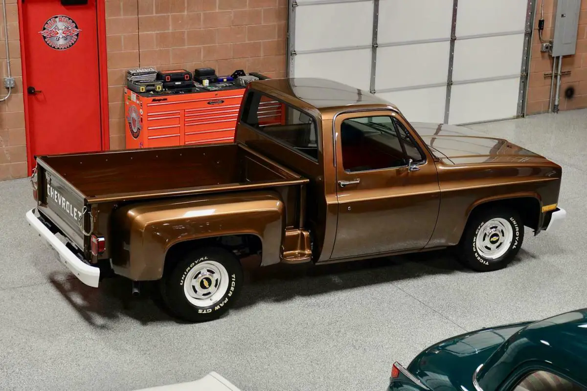 1981 chevrolet c10 custom deluxe stepside pickup 47k miles beautifully restored!