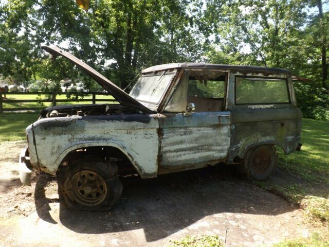 rare 1st year bronco - barn find - rough but complete - perfect for build