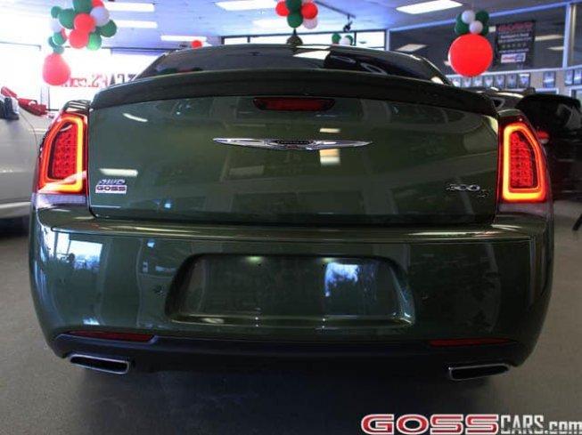 2018 chrysler 300 s awd for sale in burlington, vermont