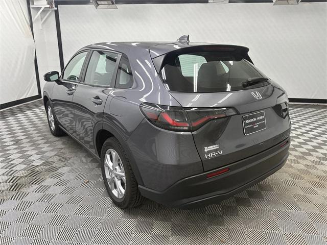 2023 honda hr-v lx