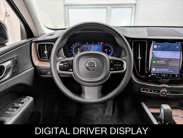 2024 volvo xc60 plus dark theme