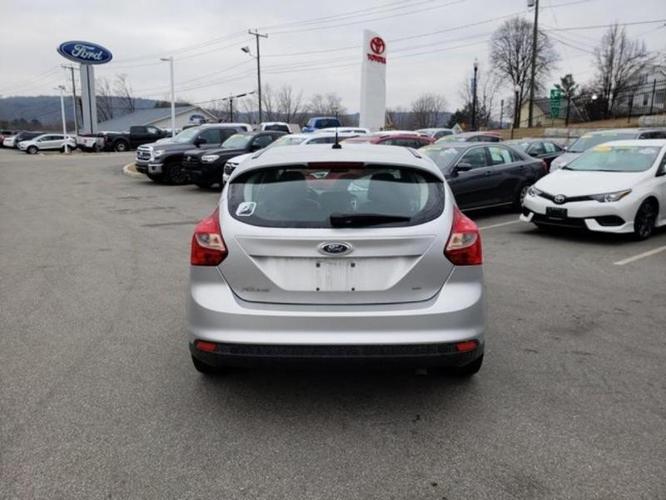 2014 ford focus se se 4dr hatchback for sale in greenfield, massachusetts