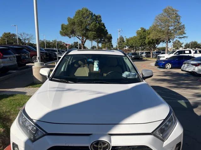 2021 toyota rav4 xle