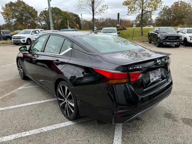 2019 nissan altima 2.0 sr