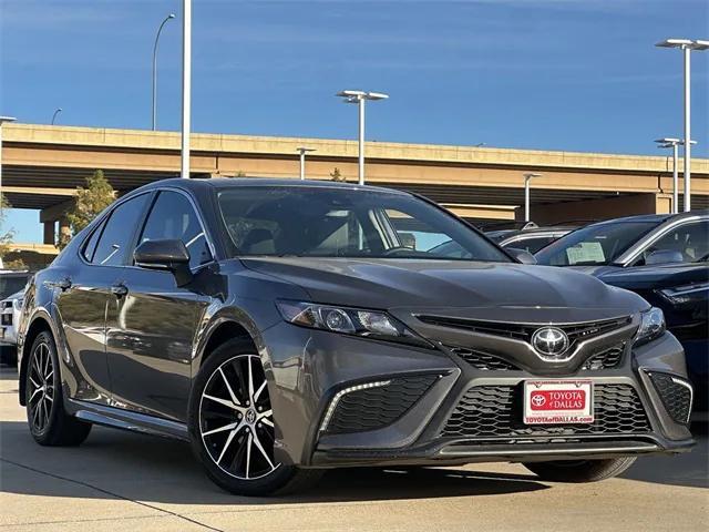 2024 toyota camry se