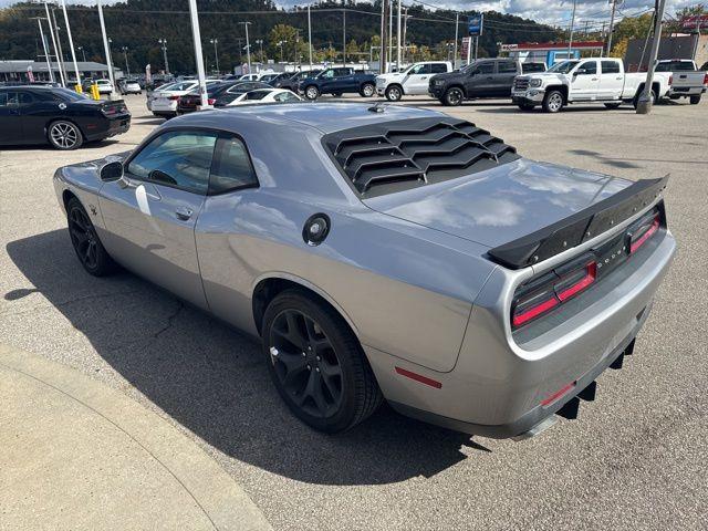 2017 dodge challenger r/t