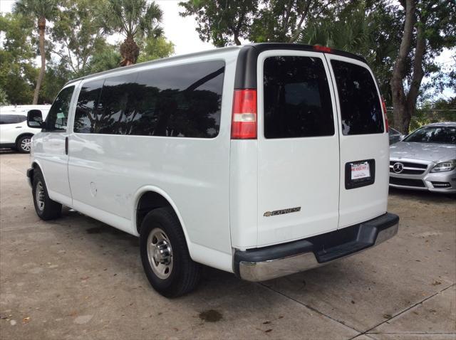 2019 chevrolet express 2500 lt