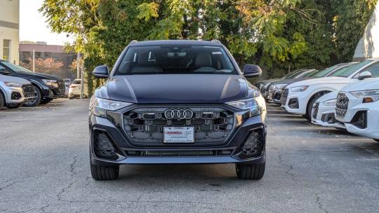 2025 Audi Q8