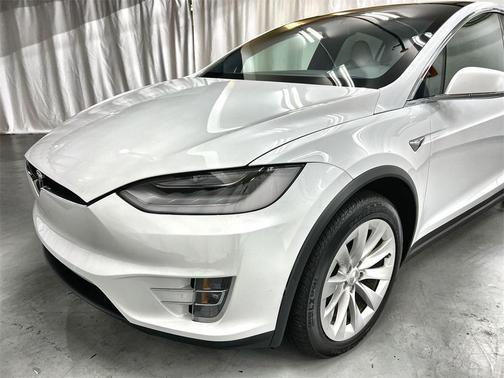 2020 tesla model x in minneapolis, minnesota