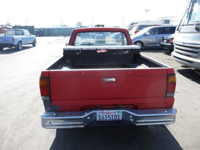 1989 mazda b2200 4-cylinder manual pickup no reserve
