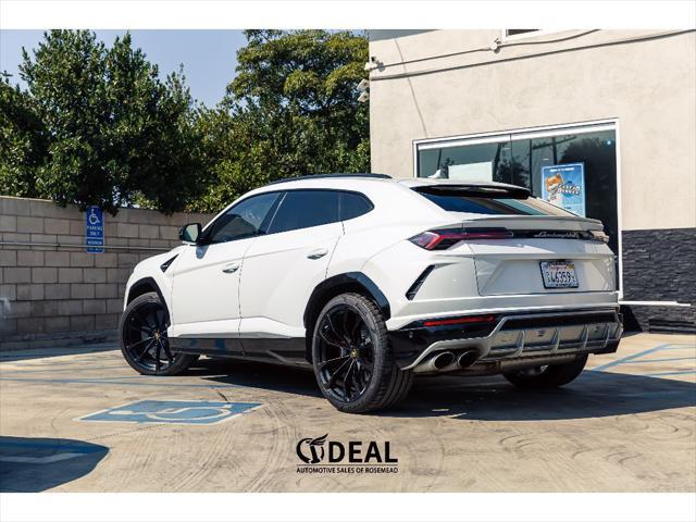 2020 lamborghini urus base