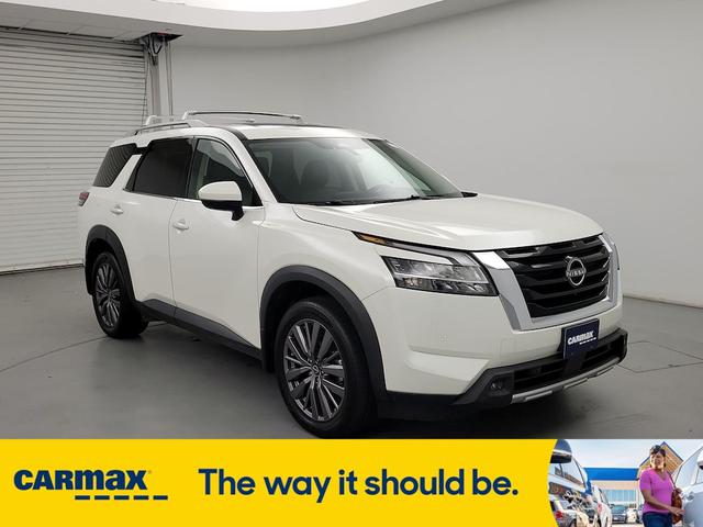 2023 nissan pathfinder sl