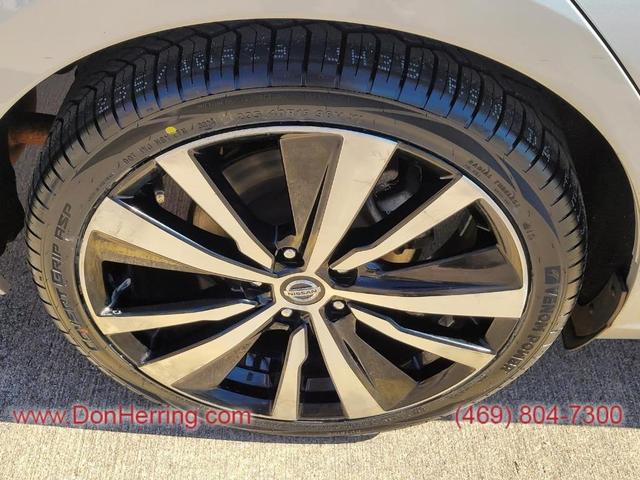 2021 nissan altima 2.5 sr