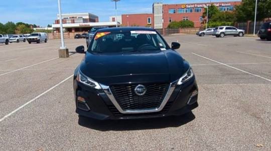 2022 nissan altima 2.5 sv