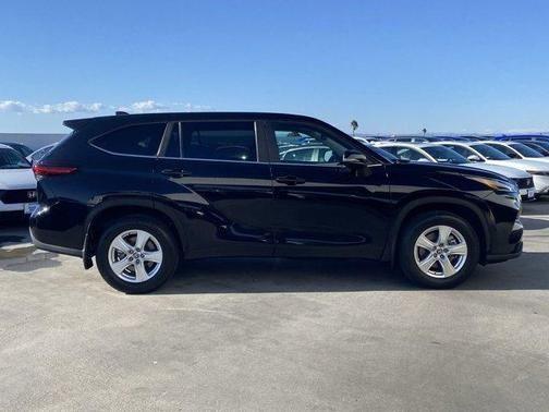 2023 toyota highlander