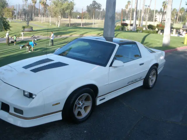 1988 chevy camero iroc -z28 5.7 liter automatic t-tops great condition