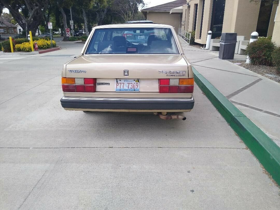 89 volvo 760 turbo 214 k miles 2.3l engine, look price lowered