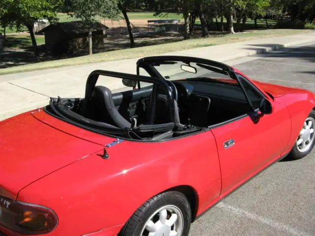 1990 mazda miata b package 130,000 miles on new factory motor