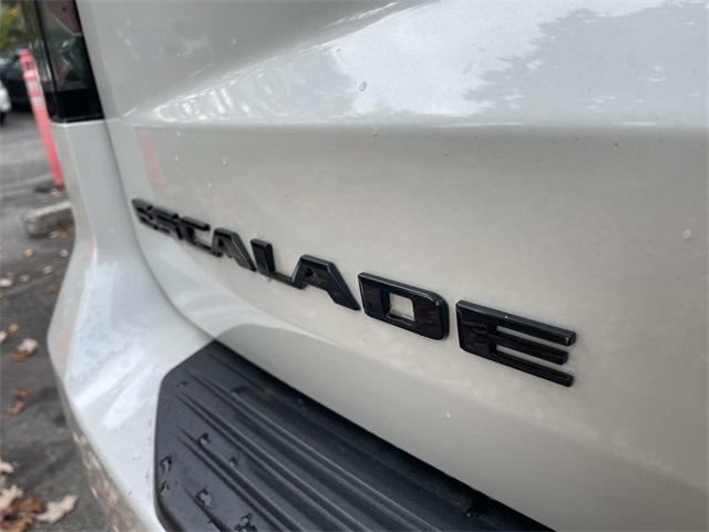 2022 cadillac escalade sport