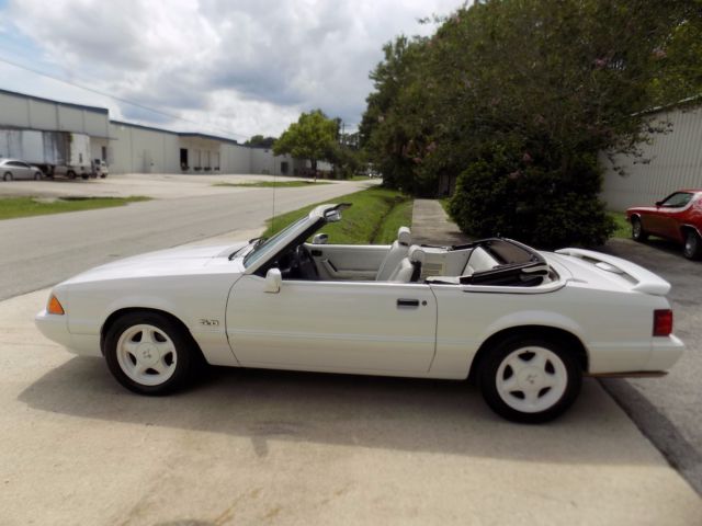 1993 ford mustang lx 5.0 triple white convertible 47 k miles excellent condition