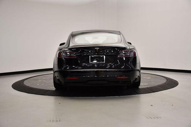 2022 tesla model s base
