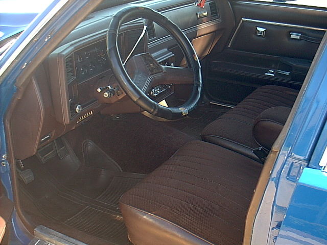 1983 chevrolet malibu station wagon v-8 loaded