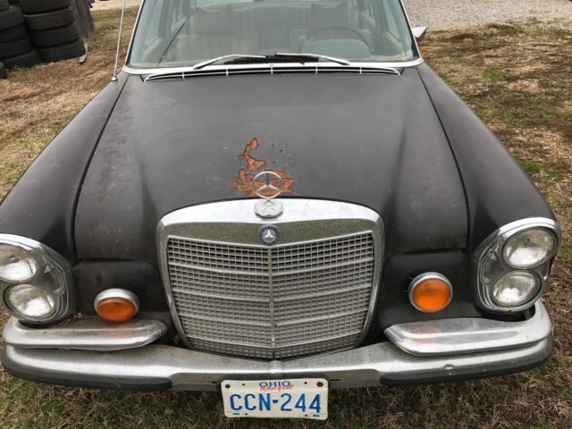 classic 1973 mercedes 280se v8 4.5 - complete car for parts or restore