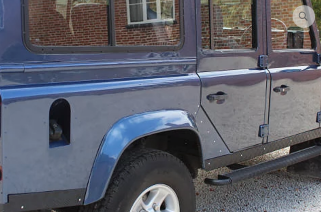 1991 land rover defender 110 restored, air conditioning, bluetooth, serviced