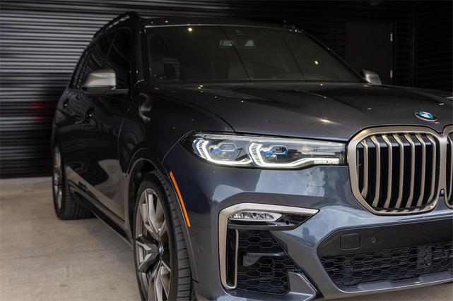 2020 bmw x7 m50i
