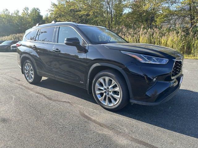 2022 toyota highlander hybrid limited