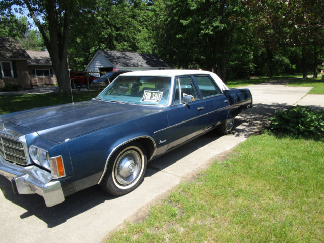 vtg 1977 chrylser newport 4 door hardtop