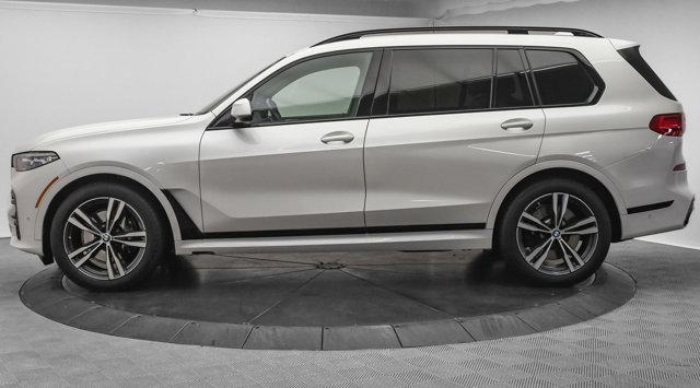 2022 bmw x7 m50i