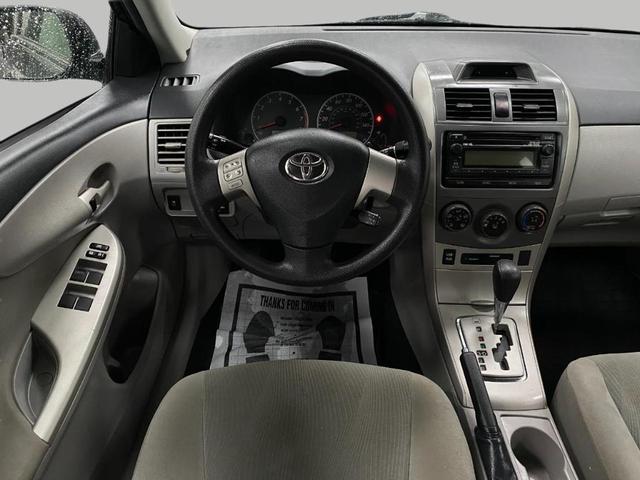 2012 toyota corolla le