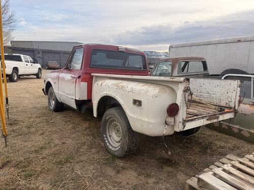 cheyenne super 2wd 1/2 ton has ac, 350/350 tilt column posi rearend rally wheels h