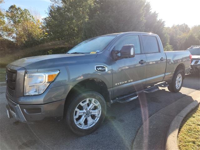 2022 nissan titan xd sv
