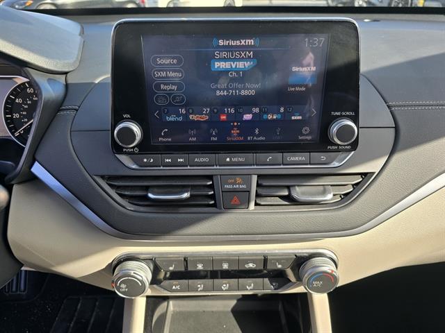 2021 nissan altima 2.5 sv