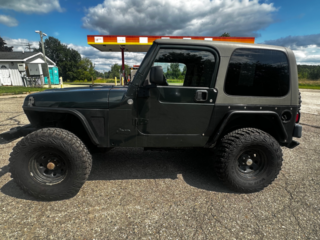 2005 jeep wrangler x 2dr 4wd suv
