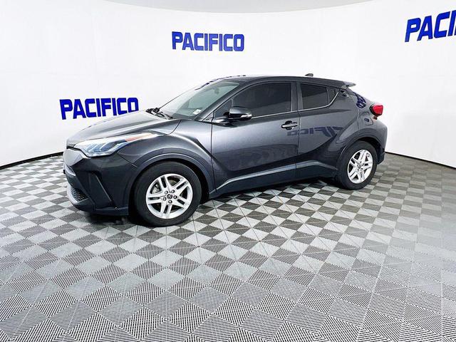2021 toyota c-hr le