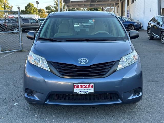 2014 toyota sienna l